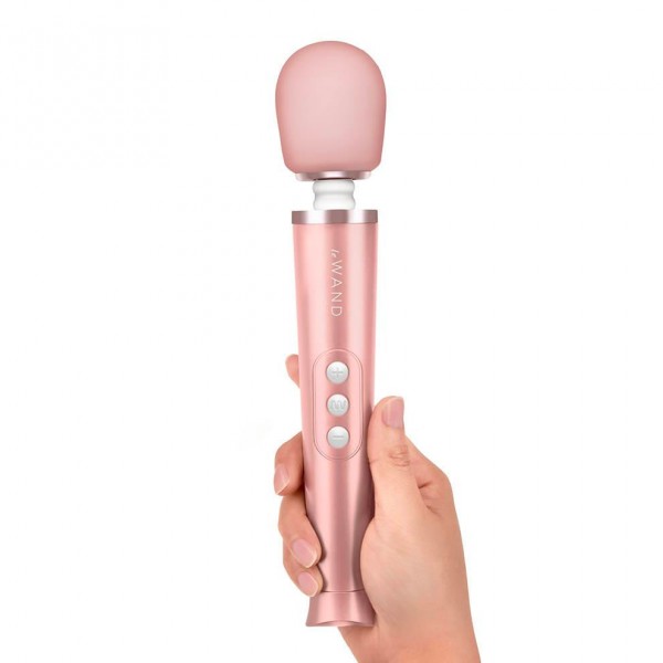 Le Wand Petite Gold Travel Rechargeable Wand (Le Wand) by www.whimzieme.com
